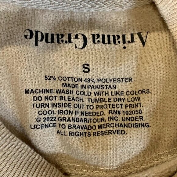 Ariana Grande Women's Sweetener Upside down Portrait Sweatshirt Size S - Picture 8 of 12